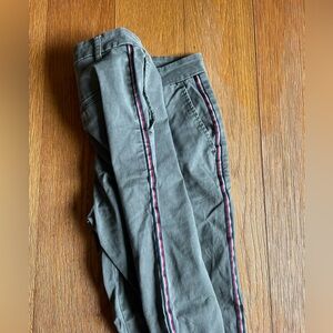Rag poet Women’s olive green pants with side stripe detailing size 25